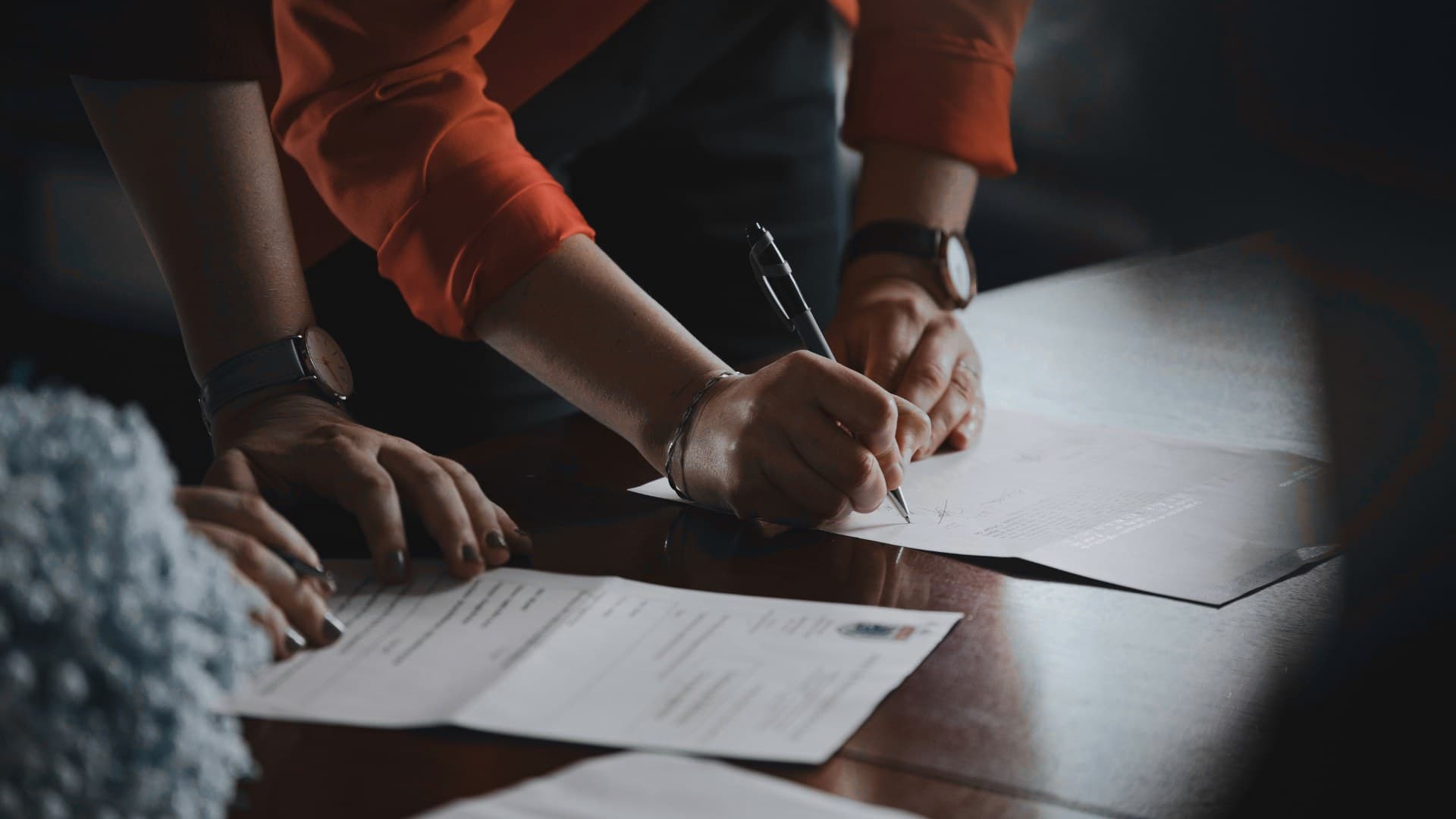 Signature d'un document administratif